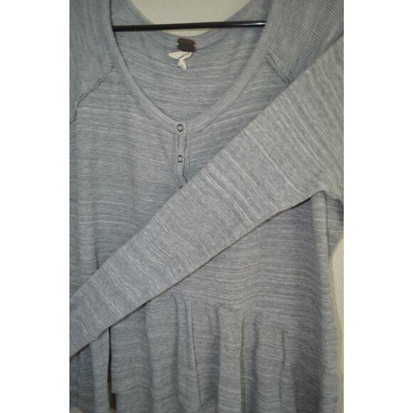 Free People We the Free Coastline Thermal Henley Peplum Tunic Top in Gray Size S - Picture 6 of 10